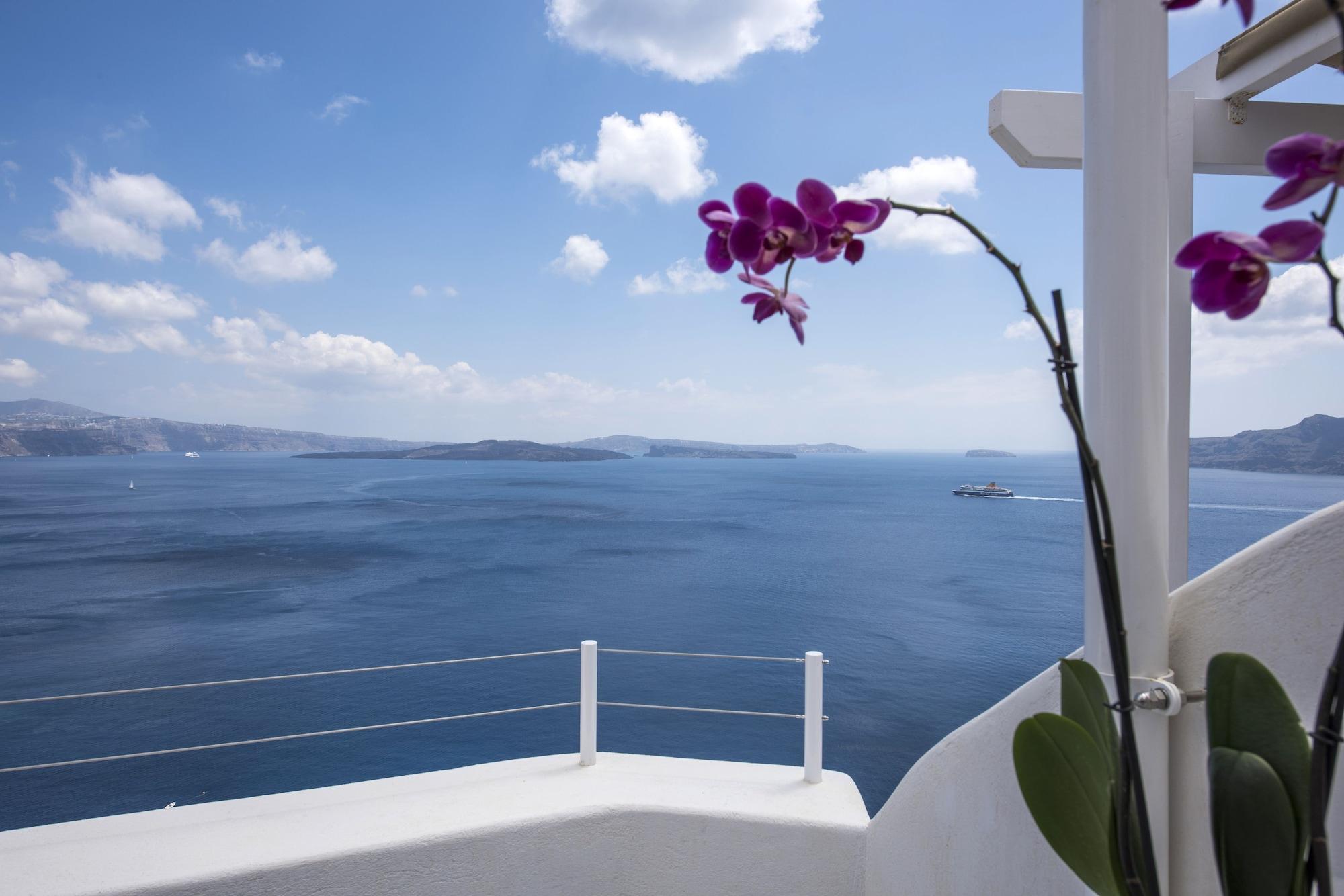 Ambition Suites (Adults Only) Oia  Exterior photo