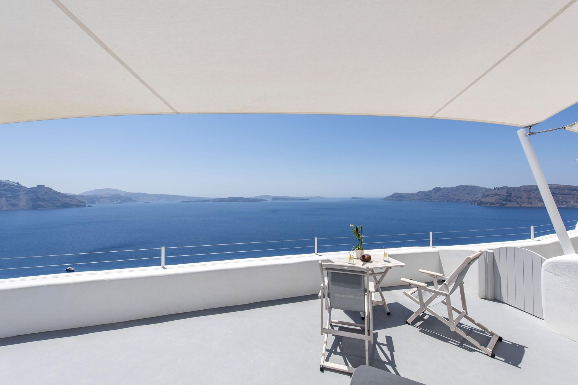Ambition Suites (Adults Only) Oia  Exterior photo