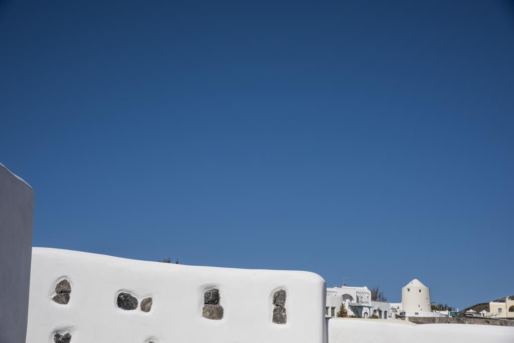 Ambition Suites (Adults Only) Oia  Exterior photo