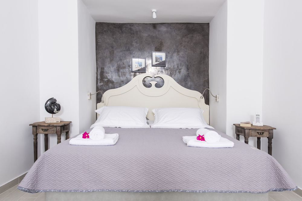 Ambition Suites (Adults Only) Oia  Exterior photo